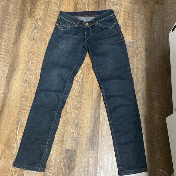 Tommy Hilfiger V-front vintage low rise w/fading details throughout 26/34 - Picture 6 of 15